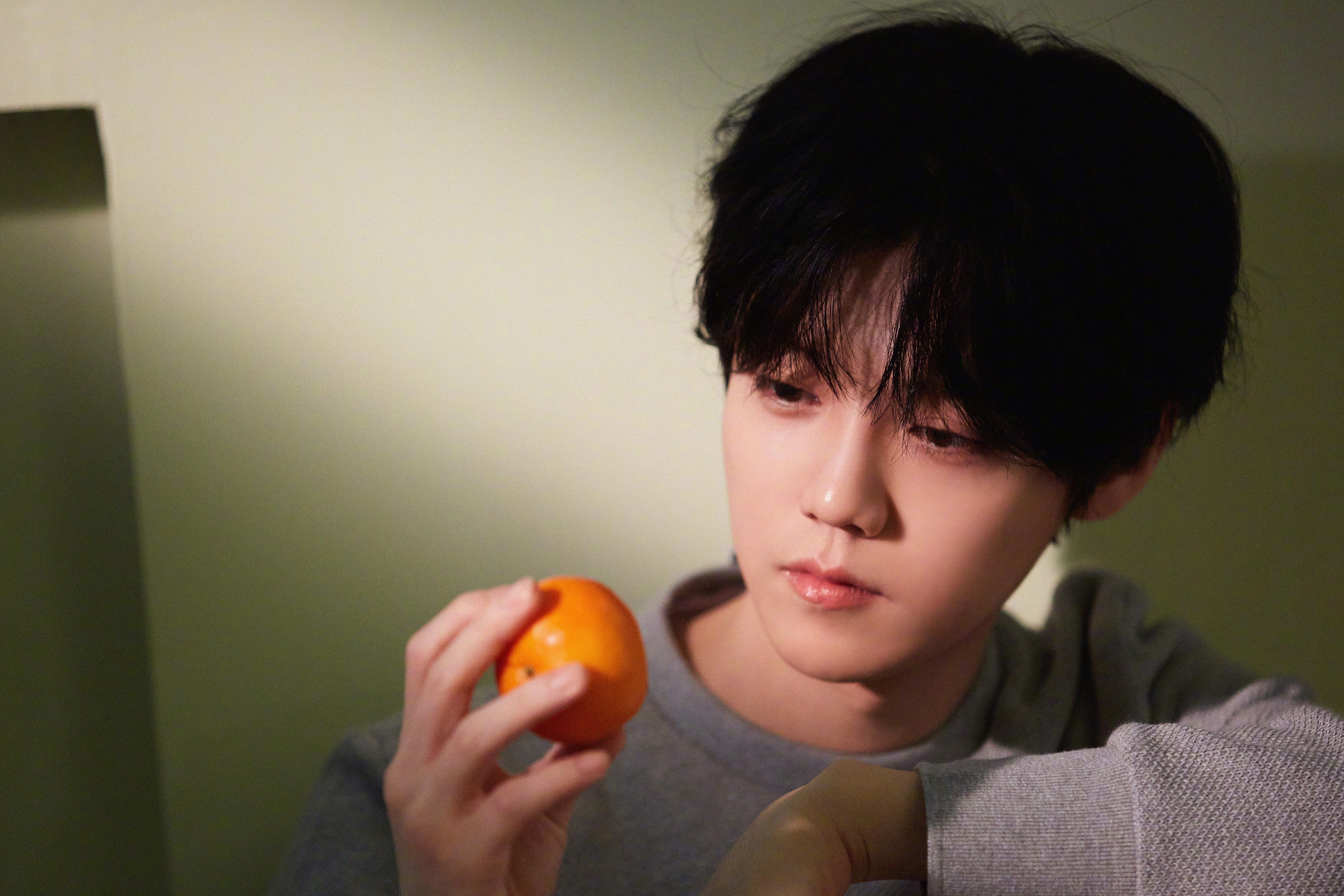 开云网址入口-在2015年季后赛火热的“水花”模式中，库里场均命中率高达45%以上，成为联盟最强远射手